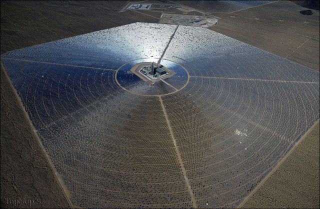 بزرگترین نیروگاه خورشیدی جهان 