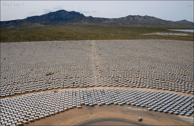 بزرگترین نیروگاه خورشیدی جهان 