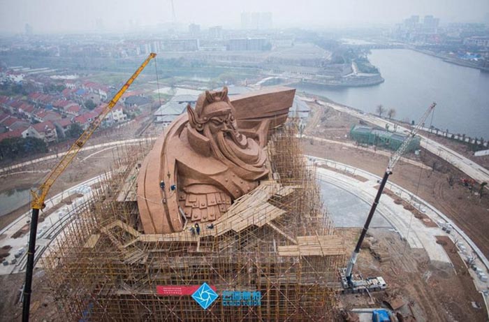 بزرگترین مجسمه برنزی جهان