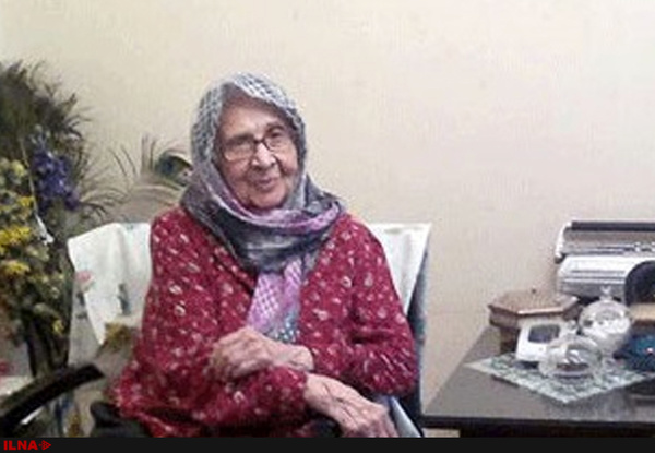تشییع پیکر احترام‌السادات نواب صفوی مادر زهرا رهنورد