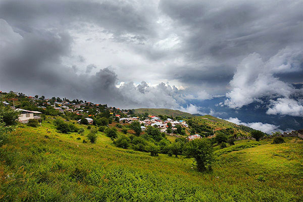 روستای فیلبند مازندران که به اقیانوس ابر‌ها شهرت دارد.