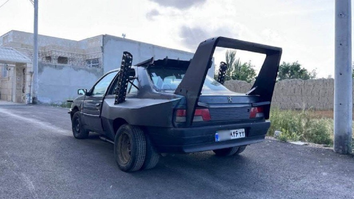 تبدیل پژو آردی به ماشین بتمن ؛ خلاقیت عجیب ایرانی‌ها! [+عکس]