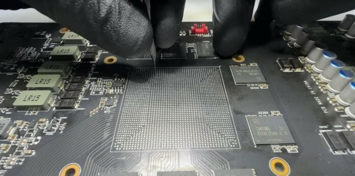 تعمیر کارت گرافیک Radeon RX 6900XT به واسطه سوراخ کردن برد