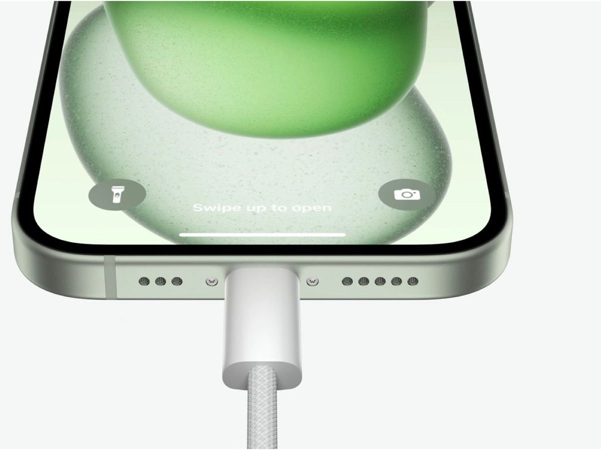 پورت USB-C آیفون 15 می‌تواند اپل واچ و ایرپاد را شارژ کند