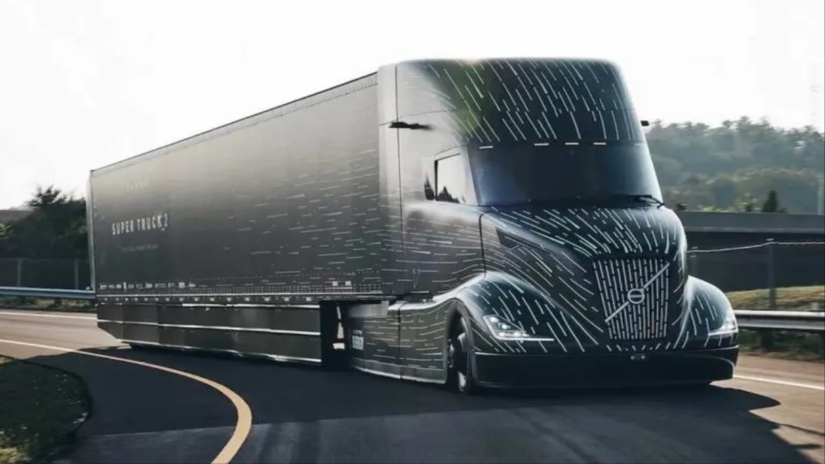 ولوو سوپرتراک 2 (Volvo SuperTruck 2) با کاهش 50 درصدی مصرف سوخت و طراحی جذاب معرفی شد [+ویدیو]