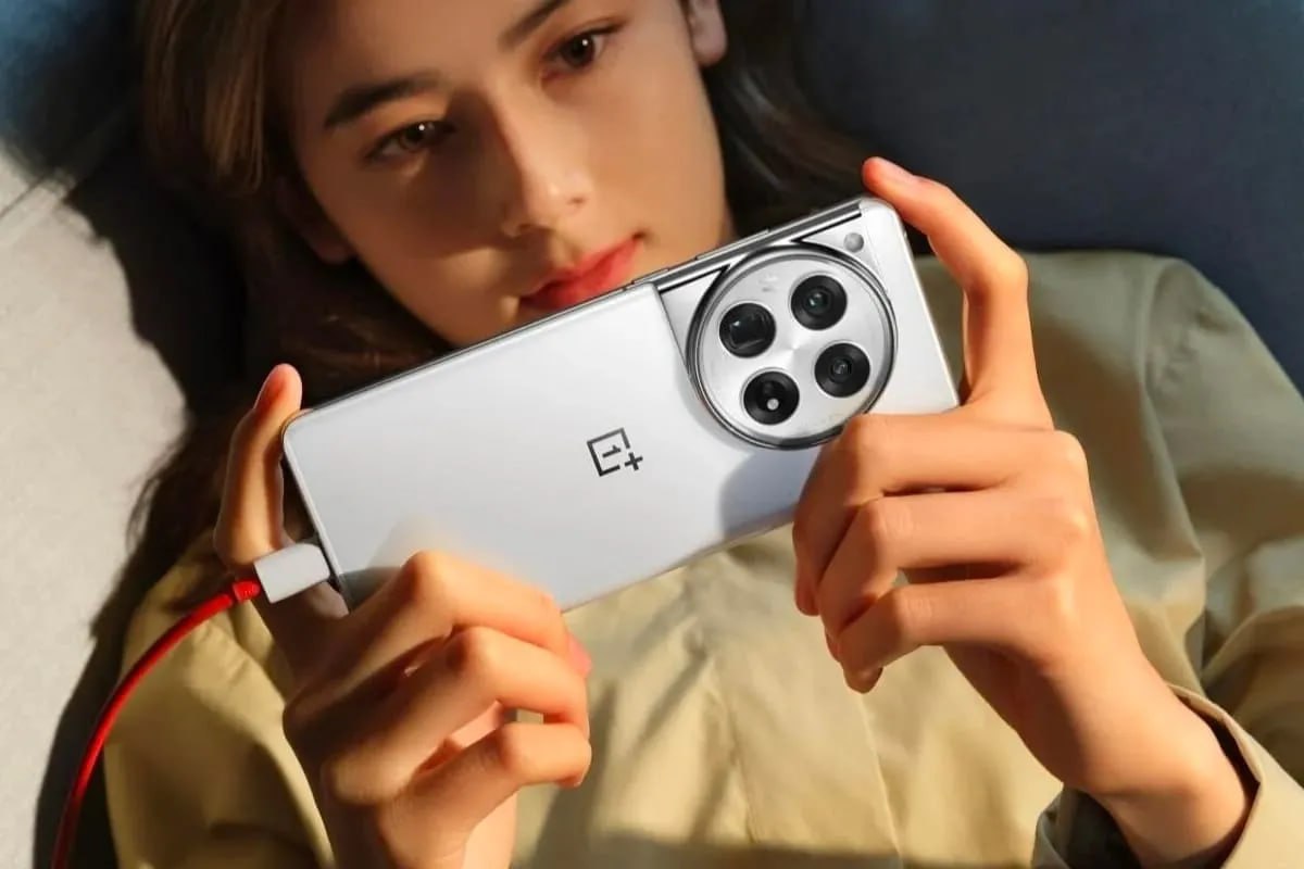 گوشی وان پلاس ۱۲ رونمایی شد؛ پرچمدار چینی برای زهر‌چشم‌گرفتن از بزرگان