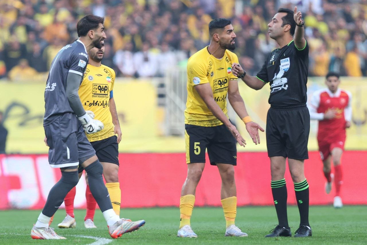 ۳ ستاره سپاهان همچنان محروم هستند