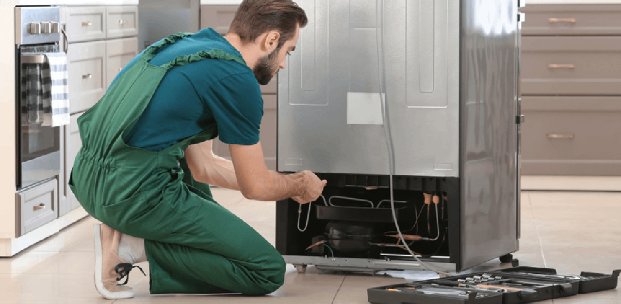 با این کارها باعث میشی یخچالت بسوزه! باز و بستهکردن بیشازحد درب یخچال - کاردون