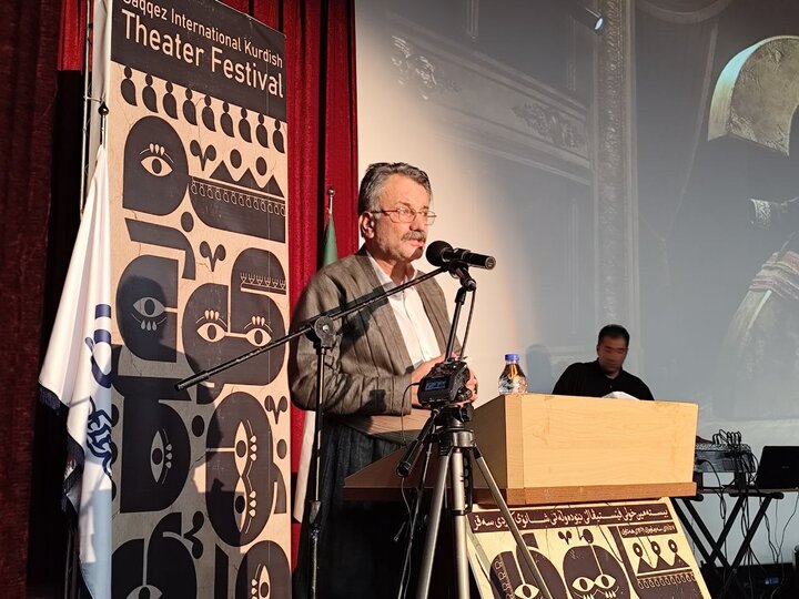 بیست سال روایت، همدلی و گفتگو؛ تئاتر کُردی سقز صحنه هم‌زبانی ملت‌ها