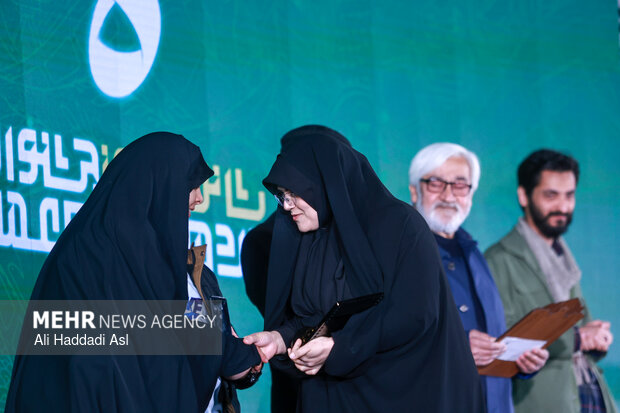 شانزدهمین جشنواره عمار در ایستگاه پایانی؛ بهروز افخمی تجلیل شد