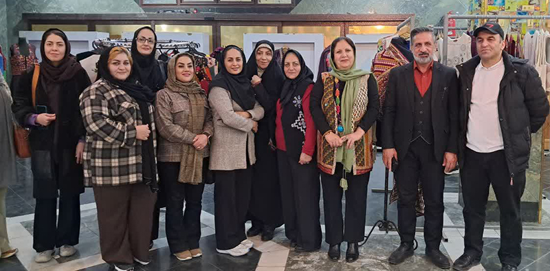 بازگشت مد به ریشهها؛ وقتی جلیقه ایرانی دوباره نقشه فرهنگی ایران را دوخت بازگشت مد به ریشهها؛ وقتی جلیقه ایرانی دوباره نقشه فرهنگی ایران را دوخت